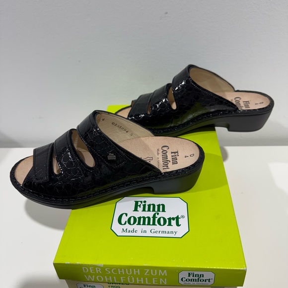 Finn Comfort Women's Glossy Black Mules..
 new never worn - Picture 1 of 5